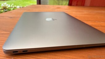 MacBook Air M1 8/256gb - 6