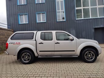 Nissan Navara 2,5 DCi 4x4 + sada pneu - 6