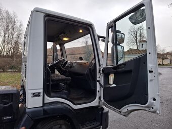 Kontejnerový nosič Iveco - 6