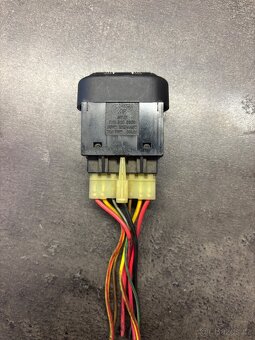 Ovladače,vypínače - 6