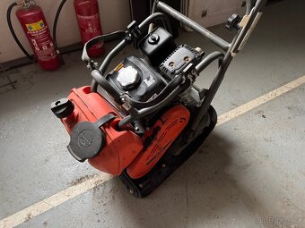 vibrační deska Husqvarna LF100LAT - 6