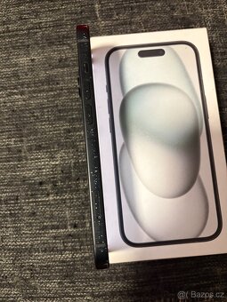 Apple iPhone 15 256gb kondice baterie 87% s kabelem oděrky n - 6