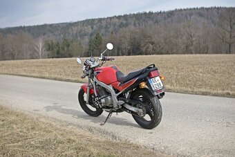 Suzuki GS 500E - 6
