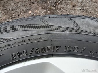 Prodám sadu Orig ALU kol Jeep 225/60R17 zimní - 6