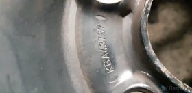zimní kola 195/65 R 15 T s disky 6J x 15H2 ET 38 - 6