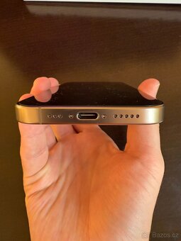 zánovní iPhone 16 pro pouštní titan, 128GB, 100% baterka - 6