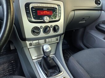 Ford Focus cabrio 2.0 benzín, kabriolet - 6