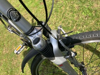 Trekové kolo Mongoose Crossway 850 - 6