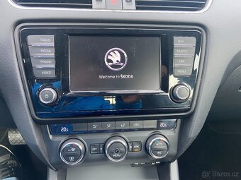 Škoda Octavia 1.6 TDi DSG Navigace, Tempomat - 6
