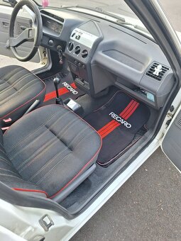 Peugeot 205 1.9D - 6