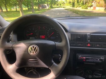 Volkswagen Golf 4 1.4 16V - 6