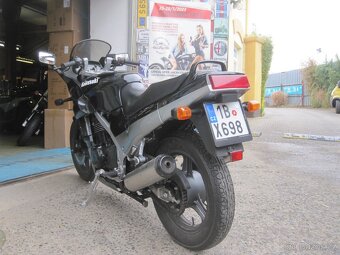 Kawasaki GPZ 500S - 6