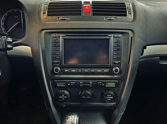 Vůz na náhradní díly Škoda Octavia 2 kombi 2007 BLS JCR LF9R - 6