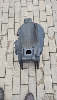 Nádrž KTM 690 SMC-R - 6