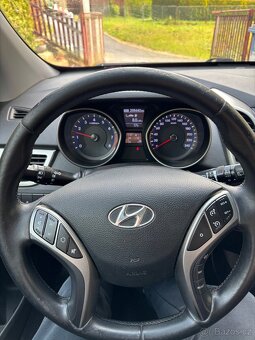 Hyundai i30 1.6 GDi 99kw - 6