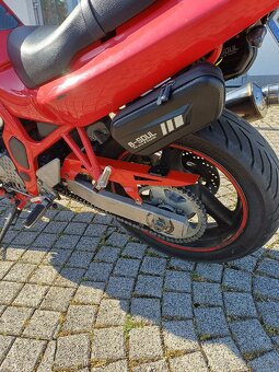 Suzuki GFZ 600 - 6