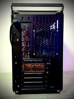 ZÁNOVNÍ HERNÍ BESTIE R7 9800X3D/32GB RAM/RTX 5070/1TB SSD - 6