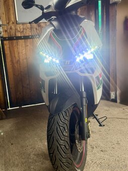 MOTORRO FORMULA 125i - 6