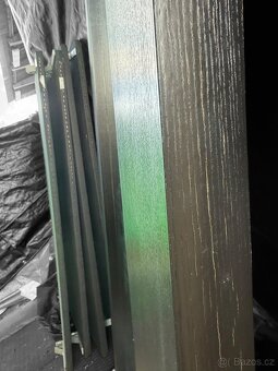 VELKÉ NÁSTĚNNÉ ZRCADLO S MASIVNÍM DŘEVĚNÝM RÁMEM - 6