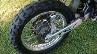 Husqvarna TE 410 e - 6