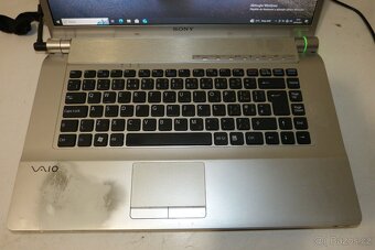 Sony Vaio VGN-FV11S - 6