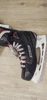 Hokejové brusle Bauer Vapor Junior 37,5 - 6