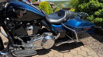 Harley Davidson Street Glide Anniversary 115 - 6