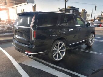 Cadillac Escalade LUXURY 6.2L 4X4 (č.B22) - 6