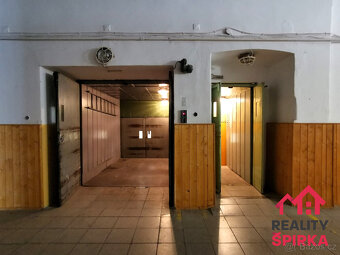 Pronájem, skladovací a výrobní prostor, CP 1.015 m2, Ústí na - 6