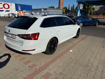 Škoda Superb ||| TDi 4/4 Laurin & Klement - 6