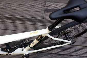 Trek Domane AL 4 White Gen 4 - 6