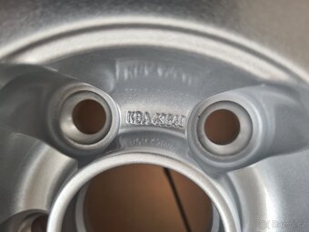 NOVÉ Alu ELEGANT 6,5J x 15" ET 43 Octavia 1 ORIG - 6