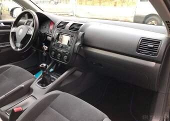 Volkswagen Golf Variant 1.9 TDi nafta manuál 77 kw - 6