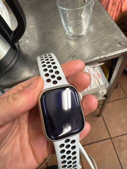Apple Watch Nike series 7 - 41MM - 6