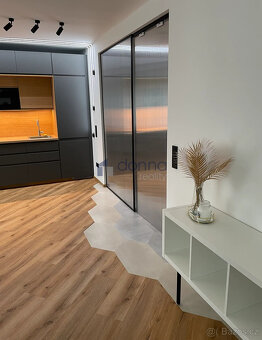 Pronájem atypického bytu 62m², ul. Bělocerkevská, Praha 10 - - 6