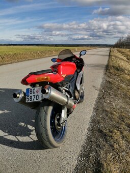 Aprilia RSV 1000 Factory - 24000 km - 6