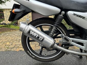 Yamaha YBR 125 - 6