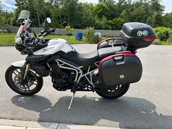 Triumph Tiger 800 - 6