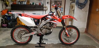 Honda CRF250R r.v. 2008 - 6
