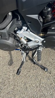 Bmw f900xr - 6