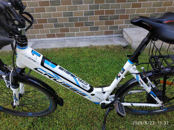 Pěkné městské elektrokolo Crussis e-City 1.13 - 6