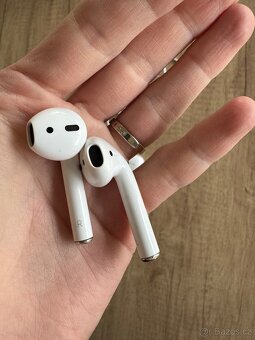 Apple airpods 1 - 6