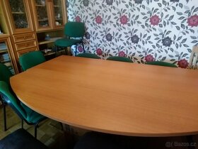 Prodám kancelářský stůl a 7 židlí - 6