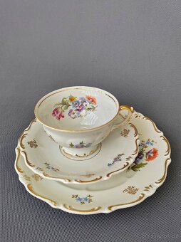 Porcelánova čajová sada s nádherným květinovým zdobeným - 6