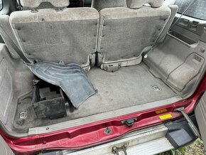 Interiér, plasty a sedačky Nissan Patrol Y61 3dv. - 6