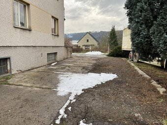 Prodej RD dvě bytové jednotky 3+1 s garáží a sklepem v Potšt - 6