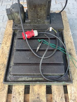 Vrtačka sloupová NK203 - 6