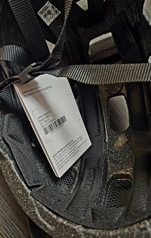 Uvec react jr black - 6