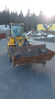 Čelní nakladač Volvo L30g - 6