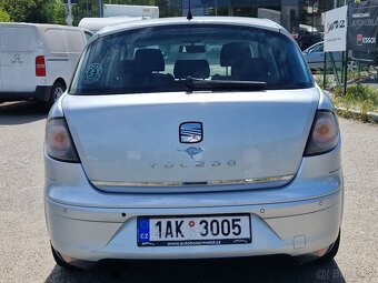 Seat Toledo 1.6i rok 2009 - 6